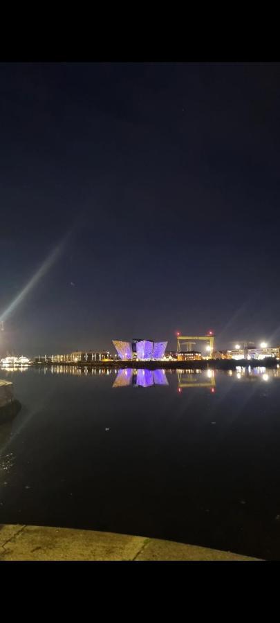 Sailortown Stays - 4 Star Luxury Apartment Белфаст Экстерьер фото