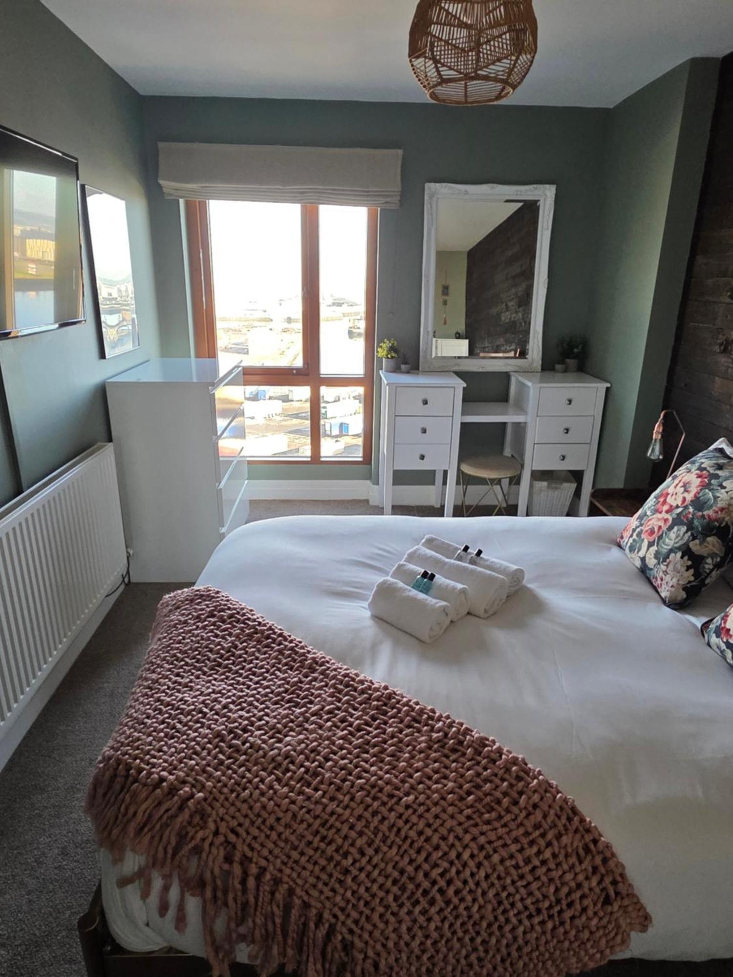 Sailortown Stays - 4 Star Luxury Apartment Белфаст Экстерьер фото